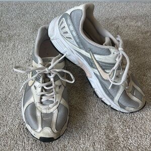 Nike Air Downshifter II Sneaker Running Walking Tennis Shoe Active Athleisure